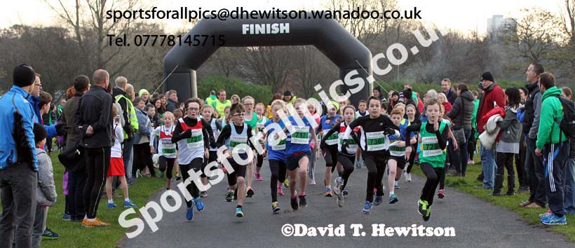 Under-11s Heaton Harriers Memorial Road Race. Photo: David T. Hewitson/Sports for All Pics